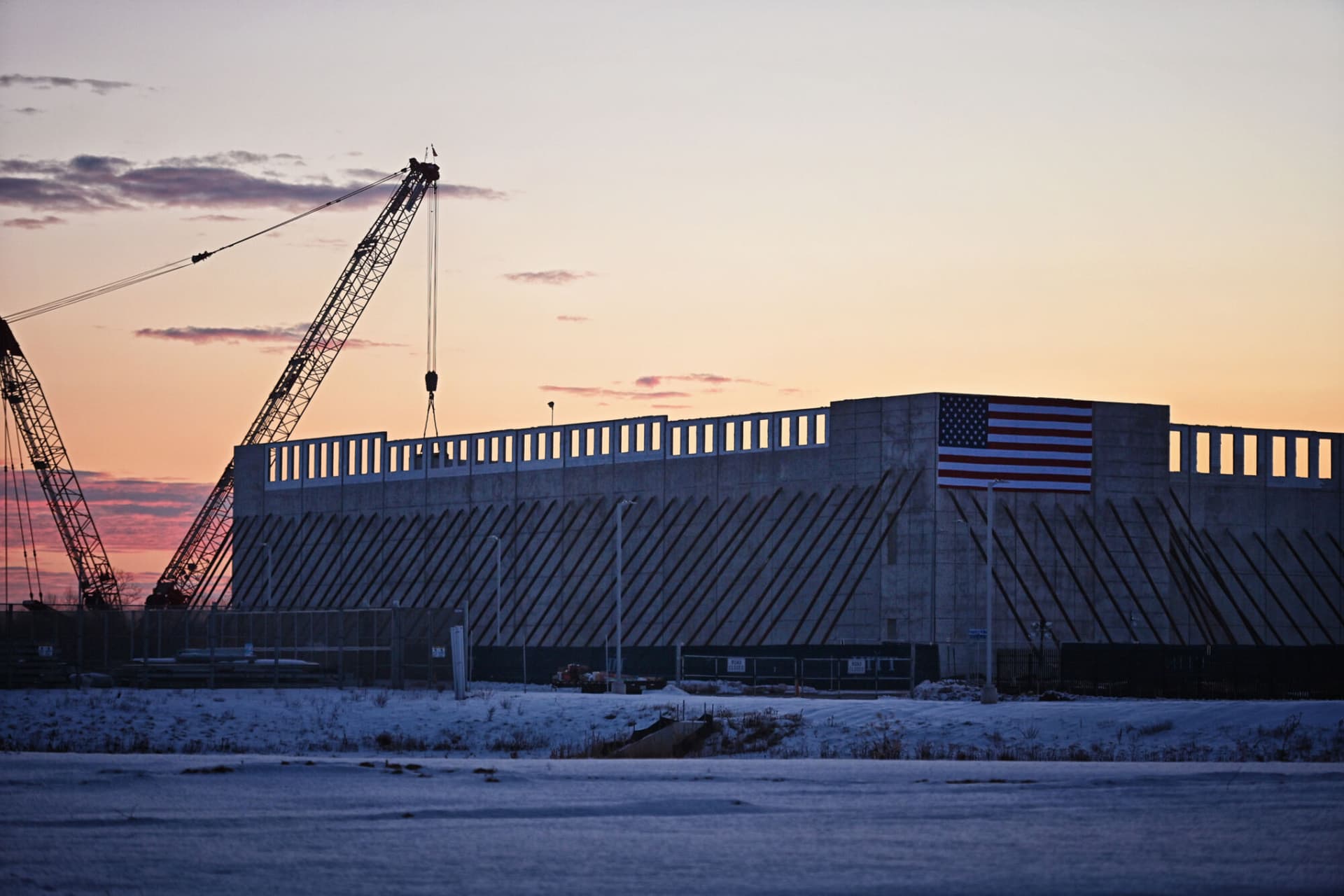 Image of a data centre being built.
